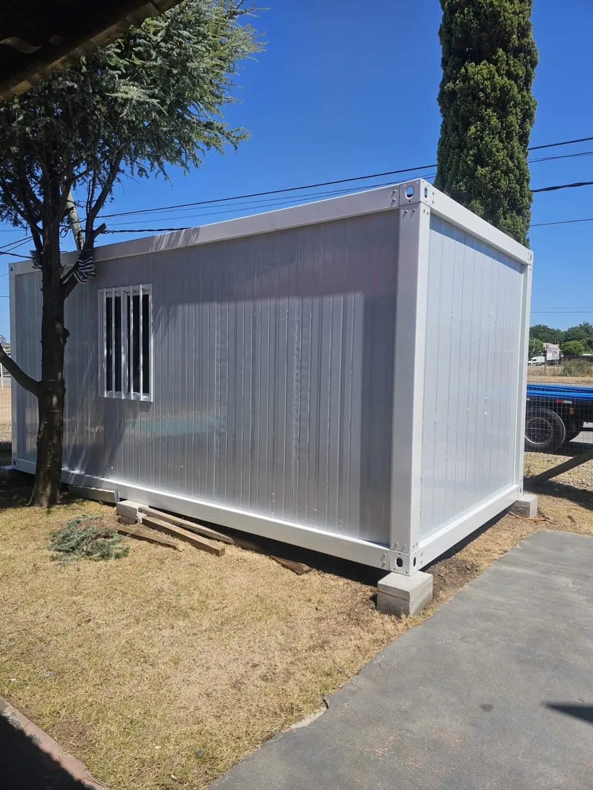Esquina del módulo con ventana