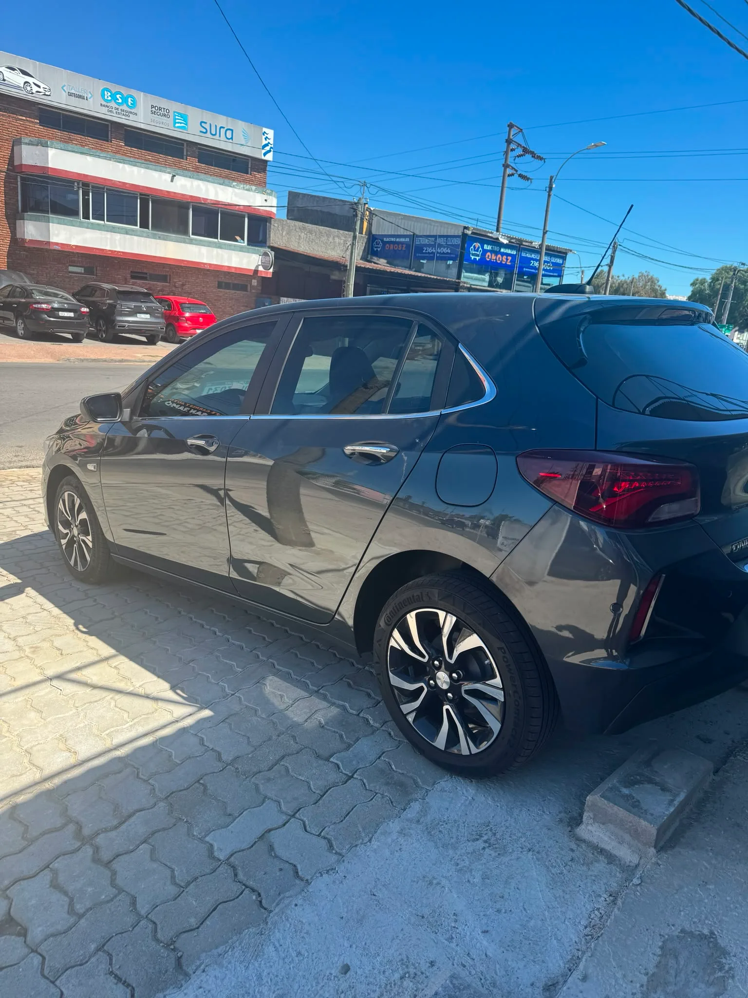 Chevrolet Onix AT